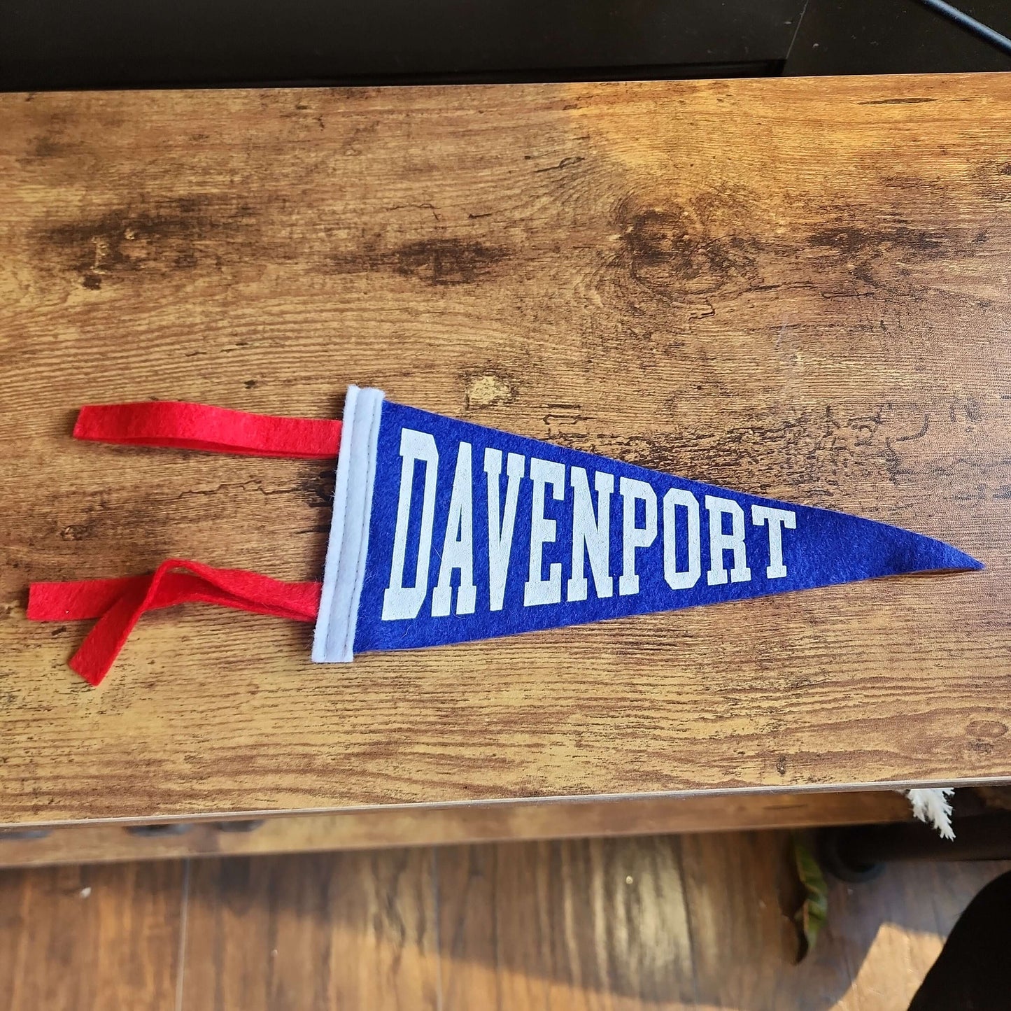 Oxford Pennant X Allied - Davenport Mini Pennant