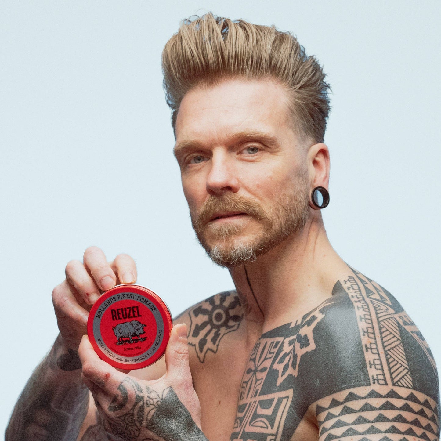 Red Pomade: 3.38 oz / 95 g