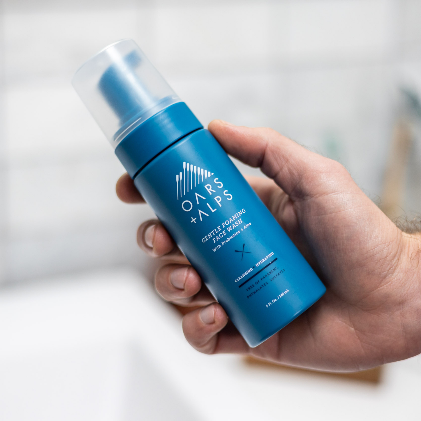 Gentle Foaming Men's Face Wash - Unscented with Prebiotics